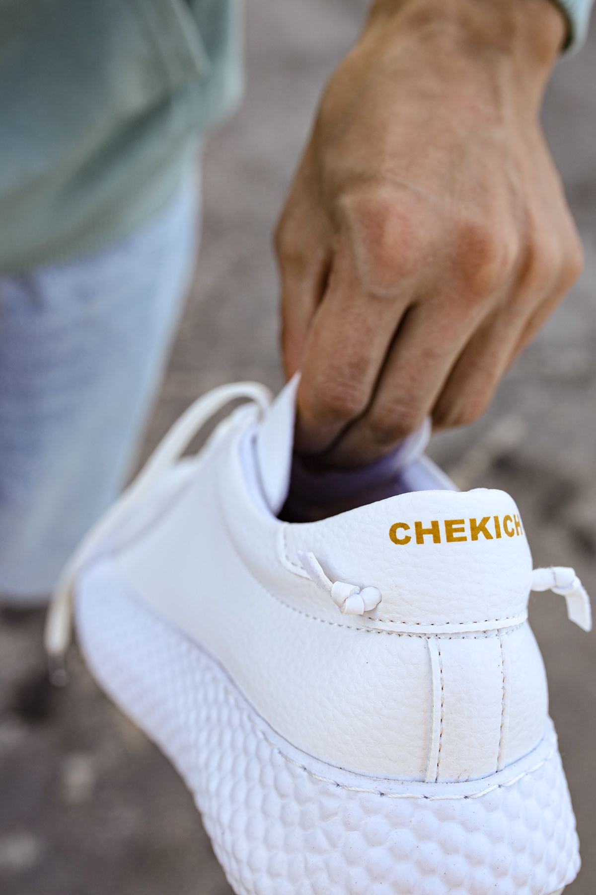 Chekich Men's & Women's Sneakers White Artificial Leather Lace Up Summer Casual Comfortable Flexible Fashion Unisex Wedding Orthopedic Walking Sport Shoes Lightweight Running Shoes Breathable Bubbles Sole Sewing CH107