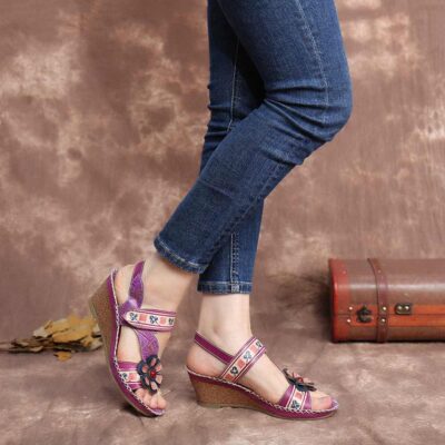 SOCOFY Beaded Floral Stitching Wedge Sandals