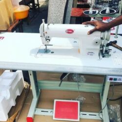 High Speed Lock Stitch Industrial Straight Sewing Machine 8700