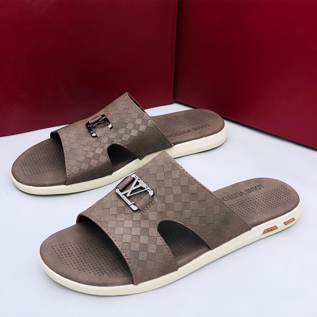 Louis Vuitton lv man shoes slides casual slippers - Shop at